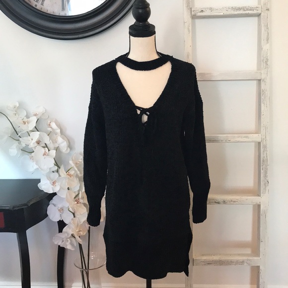 ‼️CLEARANCE‼️ Choker Tunic Top - Picture 6 of 6